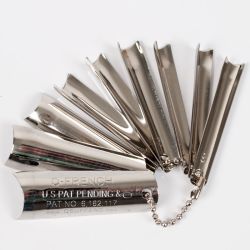 Q-French Nail Forms (9ct Chained)